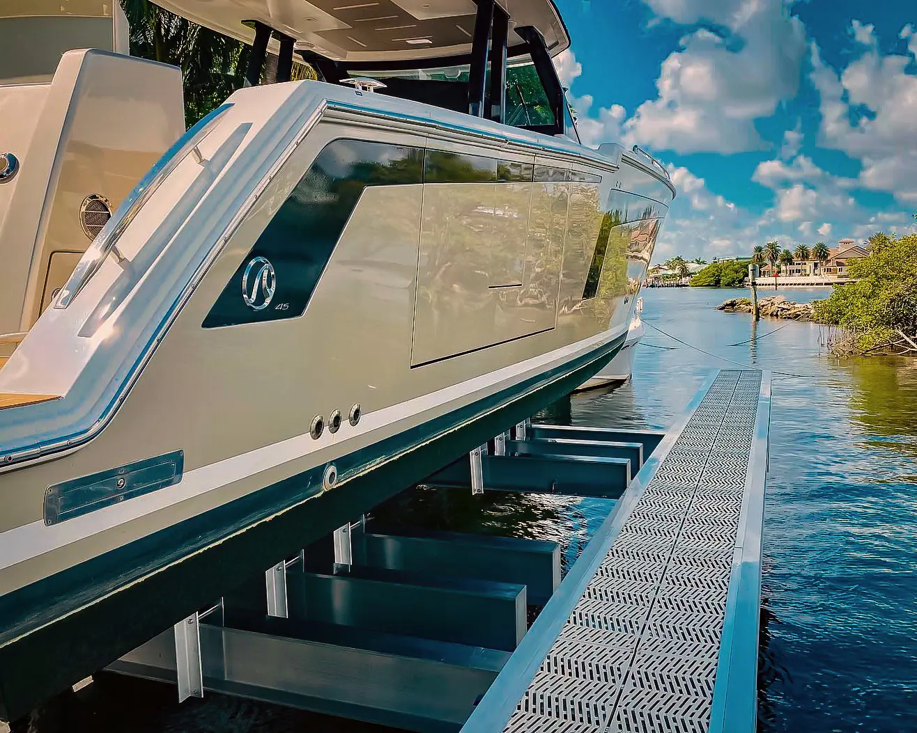 ELEVATOR YACHT LIFTS_6 2.jpg